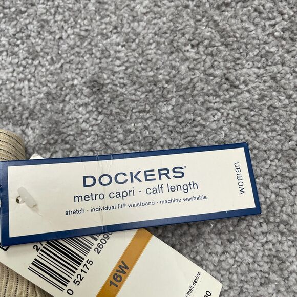 Dockers Metro Capri Caft Length Pants Womens 16W Brown Striped Stretch 38x23 NWT - Picture 3 of 16